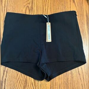 SKIMS Essential High Waisted Short